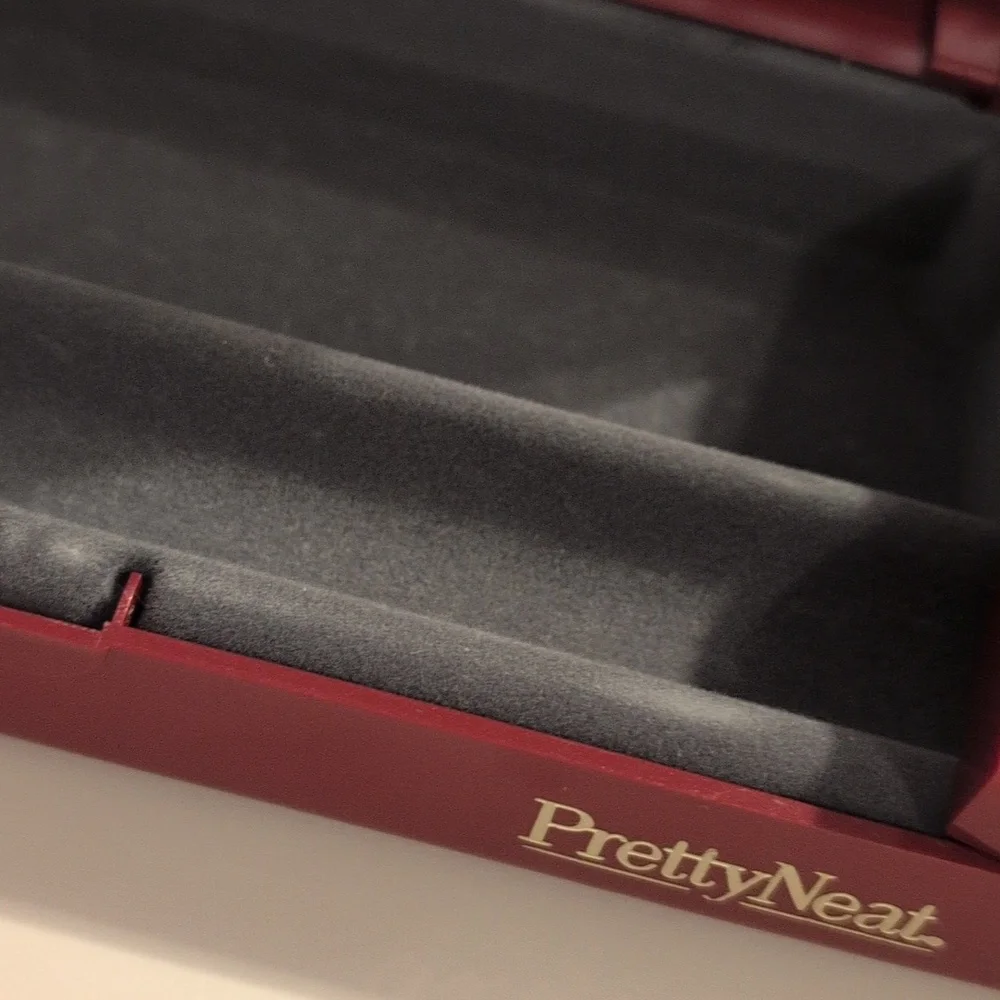 Vintage Red Pretty‎ Neat Portable Travel Jewelry Storage Box
